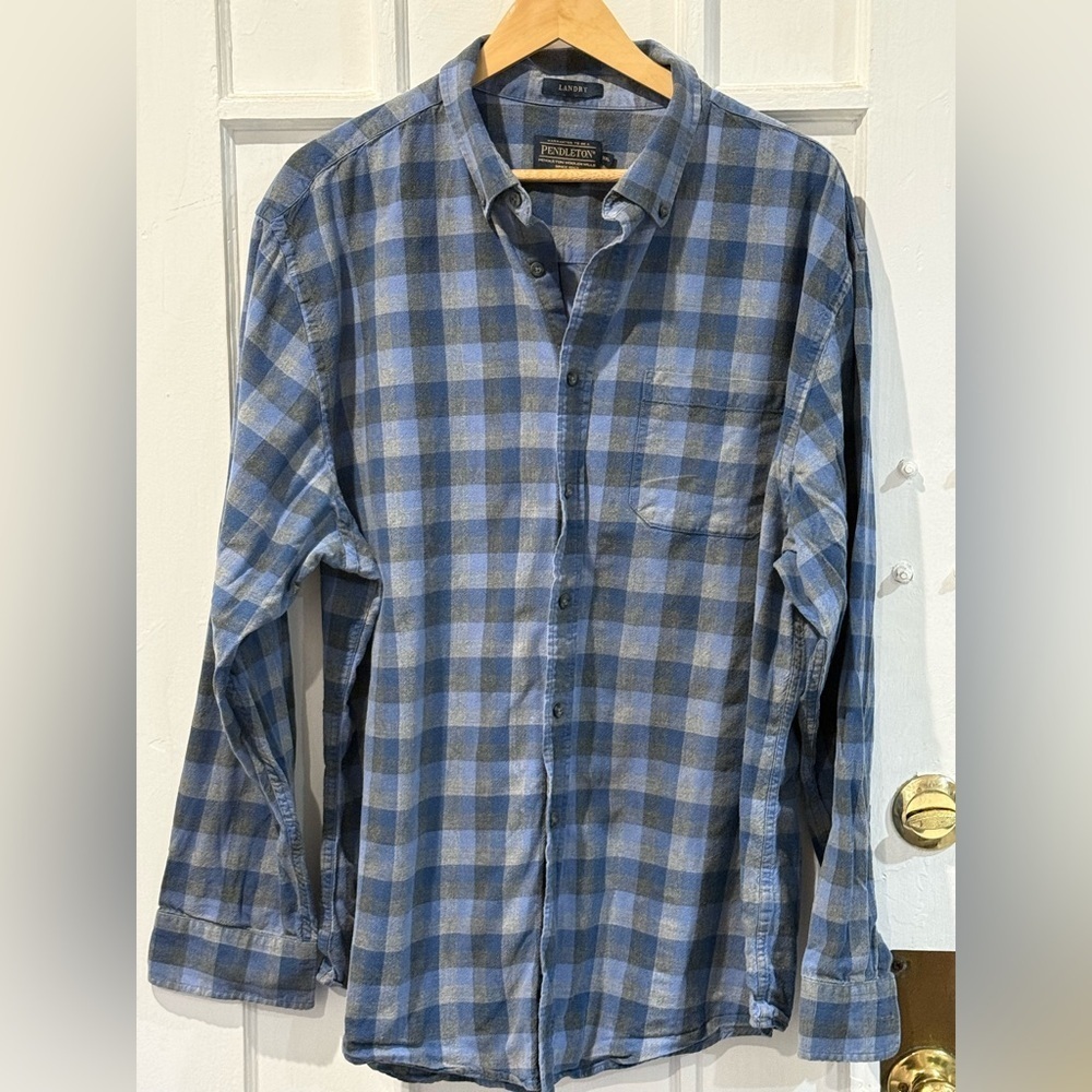 Pendleton Casual Blue and Gray Checkered Shirt